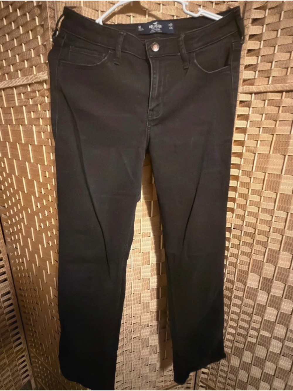 Hollister women’s Black Slim Straight Jeans